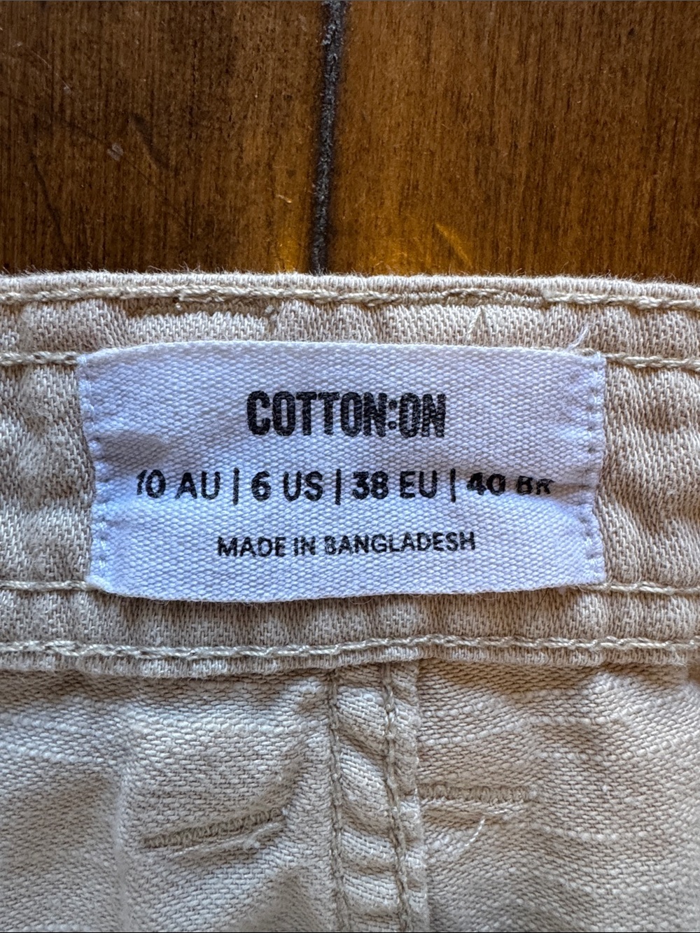 Cotton on - woman’s Beige Cargo Pants - Classic Utility Style size 6 - Picture 2 of 5